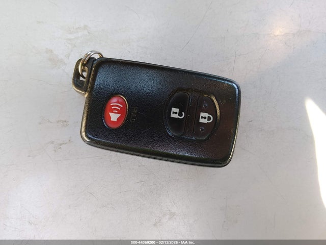 JTDZN3EU7E3356814 Toyota Prius V Five