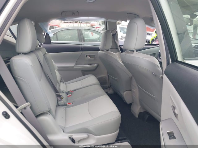 JTDZN3EU7E3356814 Toyota Prius V Five