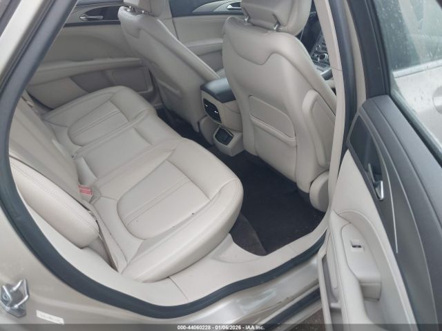 2017 LINCOLN MKZ 3LN6L5A98HR610585 Photo 7