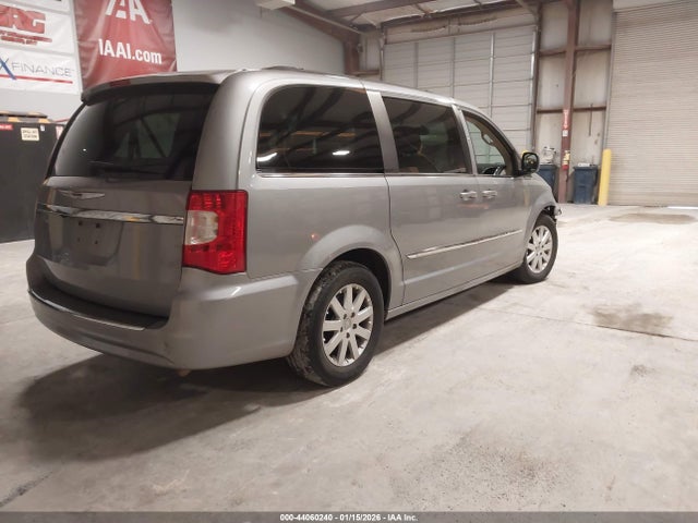 2014 Chrysler Town & Country Touring მანქანა იყიდება აუქციონზე, vin: 2C4RC1BG7ER132944, აუქციონის ნომერი: 44060240