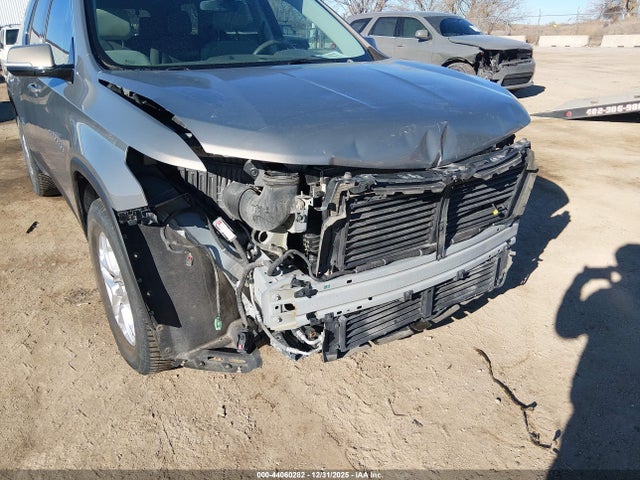 1GNEVGKW8KJ108033 Chevrolet Traverse 1lt