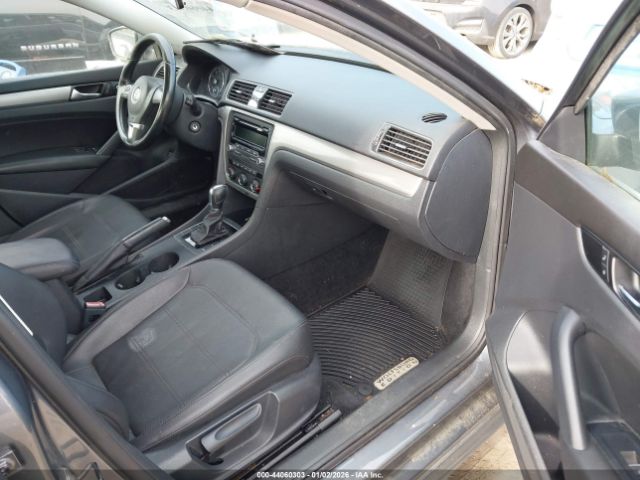 2014 VOLKSWAGEN PASSAT 1VWAT7A37EC045145 Photo 4