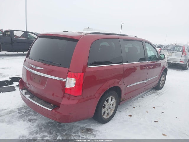 2011 Chrysler Town & Country Touring მანქანა იყიდება აუქციონზე, vin: 2A4RR5DG3BR612679, აუქციონის ნომერი: 44060301