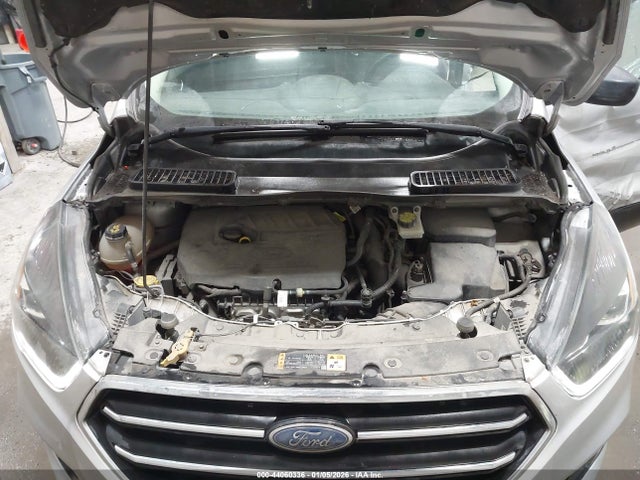1FMCU9GD1HUE75302 Ford ESCAPE SE