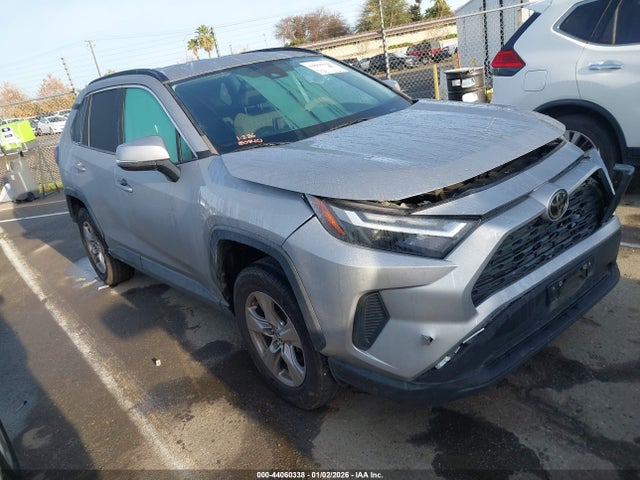 Toyota Rav4 Xle 2022 2T3P1RFVXNC274622 Image 1