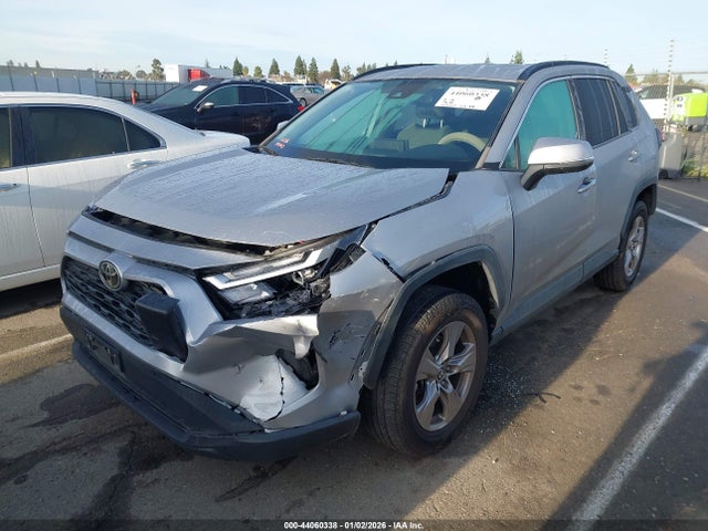 Toyota Rav4 Xle 2022 2T3P1RFVXNC274622 Image 2