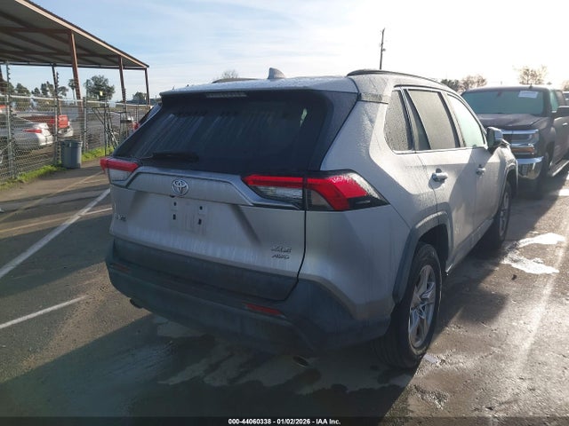 Toyota Rav4 Xle 2022 2T3P1RFVXNC274622 Image 4