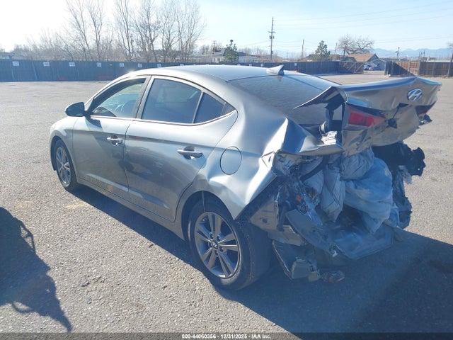 KMHD84LFXHU263016 Hyundai ELANTRA SE