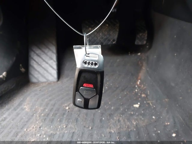 2017 AUDI A4 WAUANAF46HN002398 Photo 10