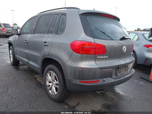 WVGAV7AX6GW597796 Volkswagen TIGUAN S