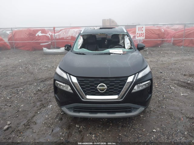 5N1AT3BA5MC757303 Nissan Rogue Sv Fwd