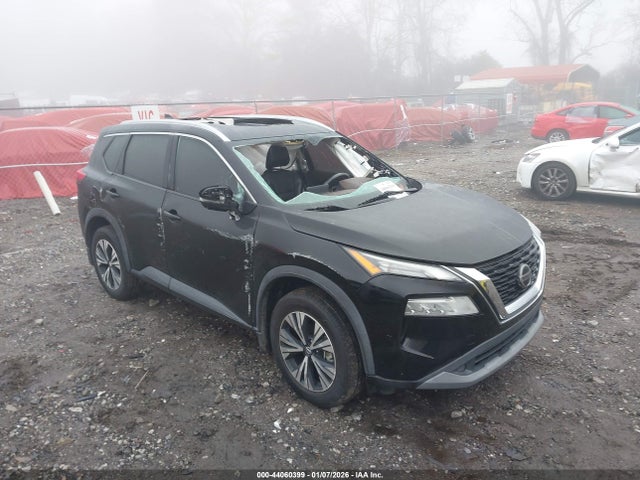 5N1AT3BA5MC757303 Nissan Rogue Sv Fwd