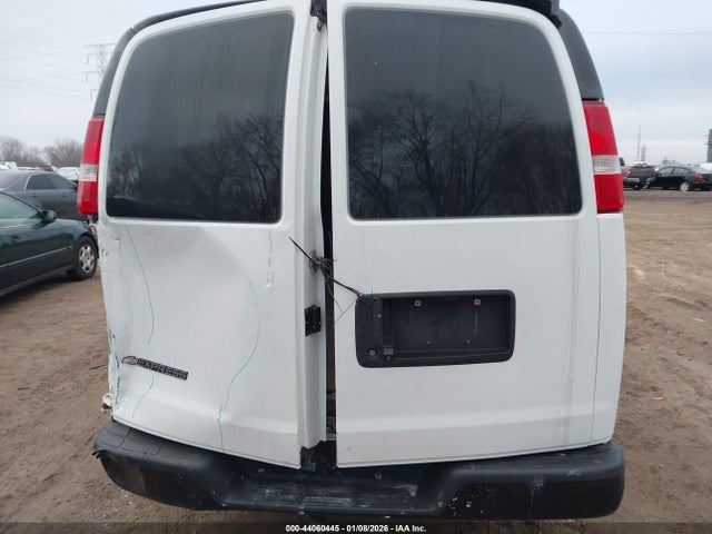 Продажа на аукционе авто 2019 Chevrolet Express 2500 Work Van, vin: 1GCWGAFPXK1365976, номер лота: 44060445