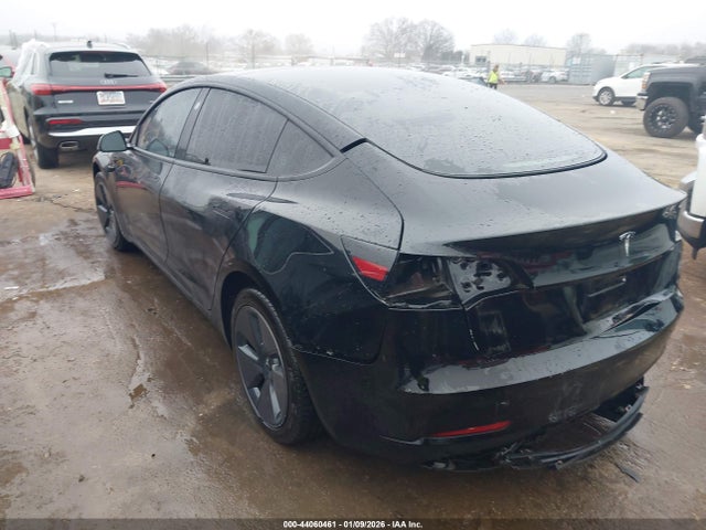 2023 TESLA MODEL 3 5YJ3E1EA3PF678078 Photo 2