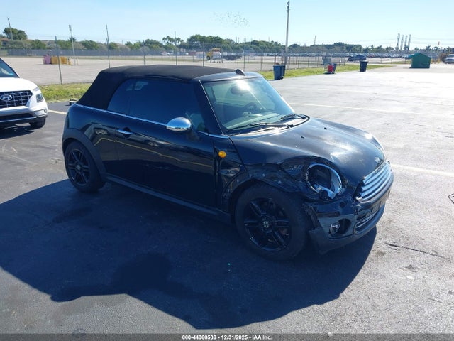2010 MINI COOPER WMWMR3C54ATU98667 Photo 0