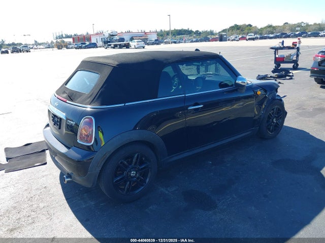 2010 MINI COOPER WMWMR3C54ATU98667 Photo 3