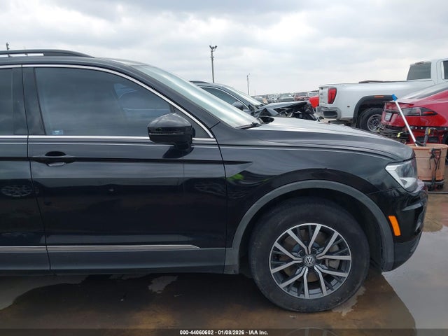 Auction sale of the 2020 Volkswagen Tiguan 2.0t Se/2.0t Se R-line Black/2.0t Sel, vin: 3VV2B7AX9LM108692, lot number: 44060602