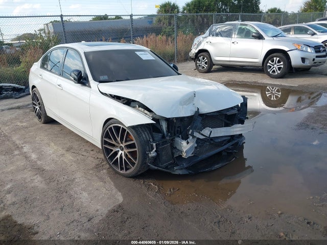 Aukcja sprzedaży 2013 Bmw 328i, vin: WBA3A5C59DF355392, numer aukcji: 44060605