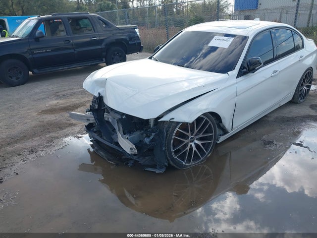 Aukcja sprzedaży 2013 Bmw 328i, vin: WBA3A5C59DF355392, numer aukcji: 44060605