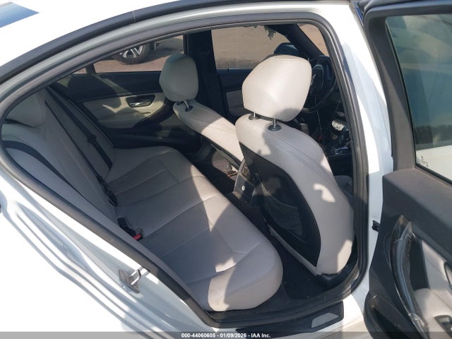 Aukcja sprzedaży 2013 Bmw 328i, vin: WBA3A5C59DF355392, numer aukcji: 44060605