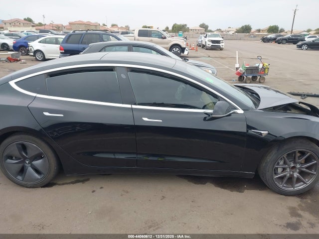 Продаж на аукціоні авто 2019 Tesla Model 3, vin: 5YJ3E1EA6KF296894, номер лоту: 44060612