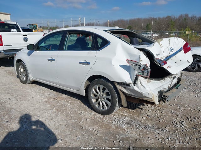 3N1AB7AP0JL637836 Nissan SENTRA SV