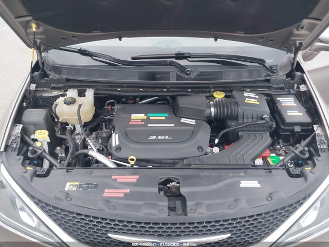 2C4RC1GG7JR320978 Chrysler Pacifica Limited