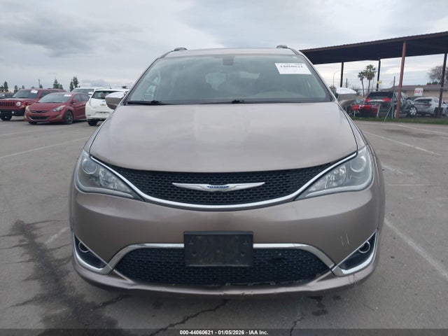 2C4RC1GG7JR320978 Chrysler Pacifica Limited