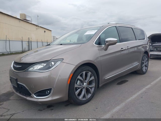 2C4RC1GG7JR320978 Chrysler Pacifica Limited