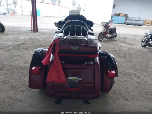 2015 HARLEY-DAVIDSON FLHTCUTG 1HD1MAL33FB861933 Photo 5