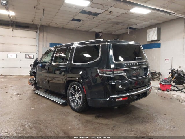 2022 JEEP GRAND WAGONEER 1C4SJVEJ0NS177972 Photo 2