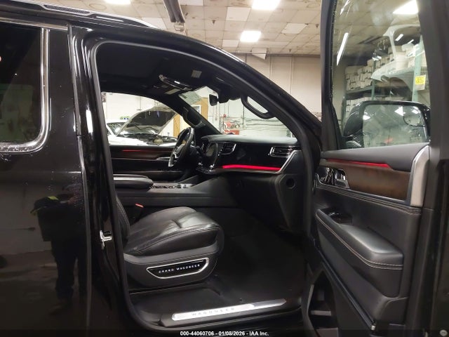 2022 JEEP GRAND WAGONEER 1C4SJVEJ0NS177972 Photo 4