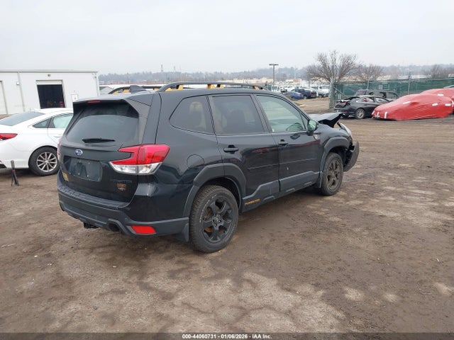 JF2SKALC1NH475634 Subaru Forester Wilderness