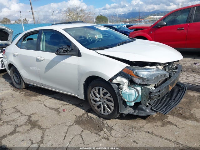 5YFBURHE3KP929898 Toyota COROLLA LE