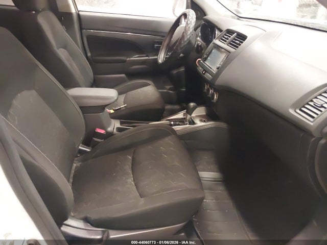 2020 MITSUBISHI OUTLANDER SPORT JA4AR3AU5LU007823 Photo 4