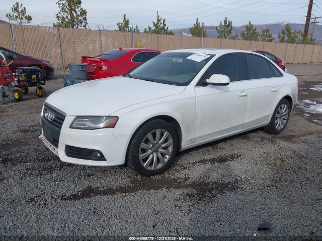 2012 AUDI A4 WAUBFAFL8CN015378 Photo 1
