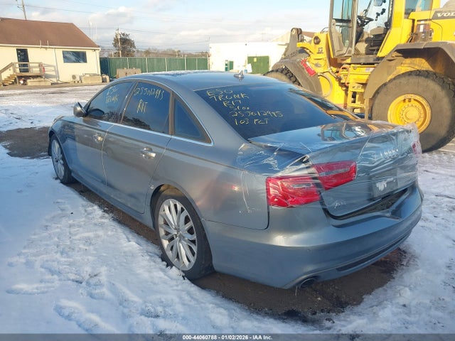 2012 AUDI A6 WAUBGAFC8CN005172 Photo 2