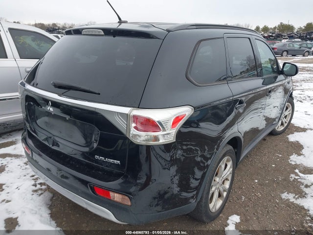 2015 MITSUBISHI OUTLANDER JA4AZ3A33FZ007379 Photo 3