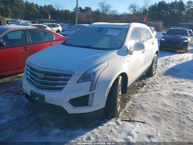 2017 CADILLAC XT5 1GYKNBRS0HZ234067 Photo 1