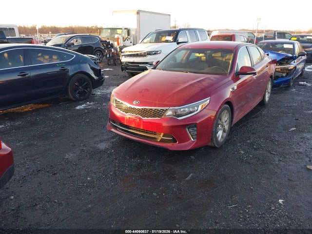 2018 KIA OPTIMA 5XXGT4L32JG199474 Photo 1