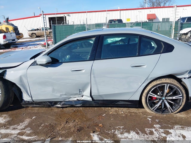 2025 Bmw 540i Xdrive მანქანა იყიდება აუქციონზე, vin: WBA63FJ09SCU23032, აუქციონის ნომერი: 44060846