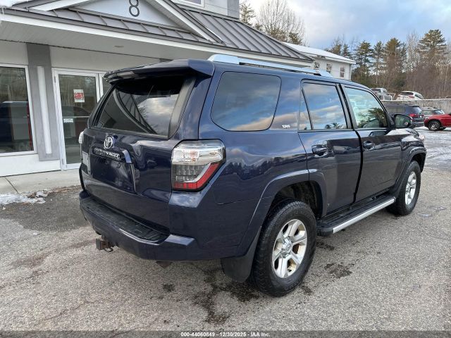 2014 TOYOTA 4RUNNER JTEBU5JRXE5200302 Photo 3