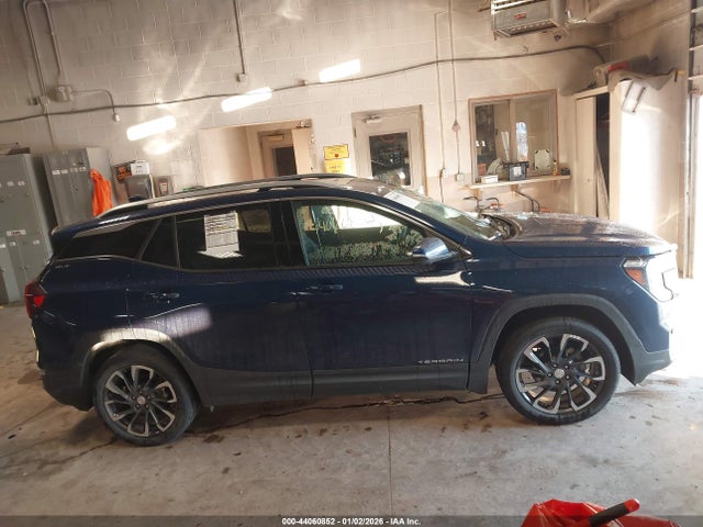 2022 Gmc Terrain Awd Slt მანქანა იყიდება აუქციონზე, vin: 3GKALVEV2NL223393, აუქციონის ნომერი: 44060852