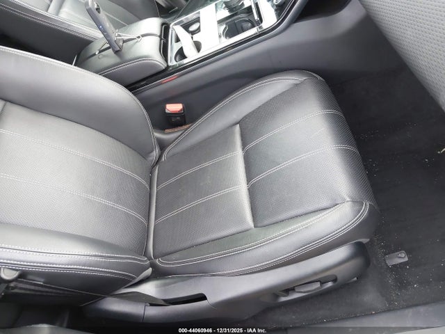 2018 LAND ROVER RANGE ROVER VELAR SALYB2RN8JA727771 Photo 4