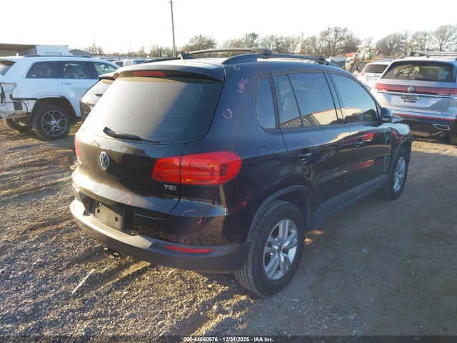 2017 VOLKSWAGEN TIGUAN WVGAV7AX4HK025750 Photo 3