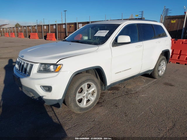 Jeep Grand Cherokee Laredo 2015 1C4RJFAG0FC790328 Image 2