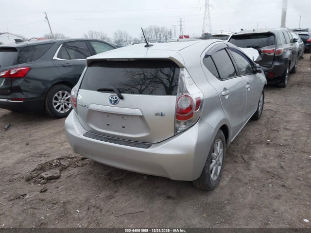 2013 TOYOTA PRIUS C JTDKDTB32D1549754 Photo 3