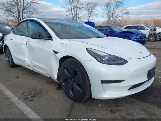 2021 TESLA MODEL 3 5YJ3E1EA1MF016639