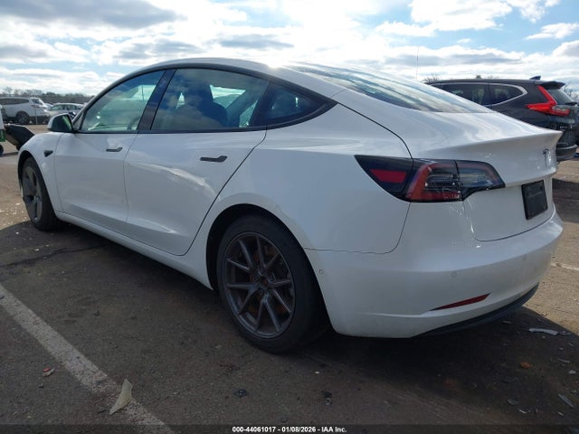 2021 TESLA MODEL 3 5YJ3E1EA1MF016639 Photo 2