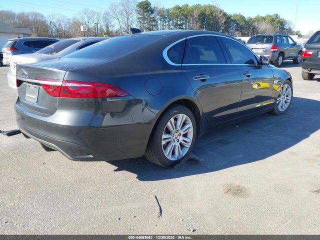 2022 JAGUAR XF SAJBE4FX4NCY90774 Photo 3